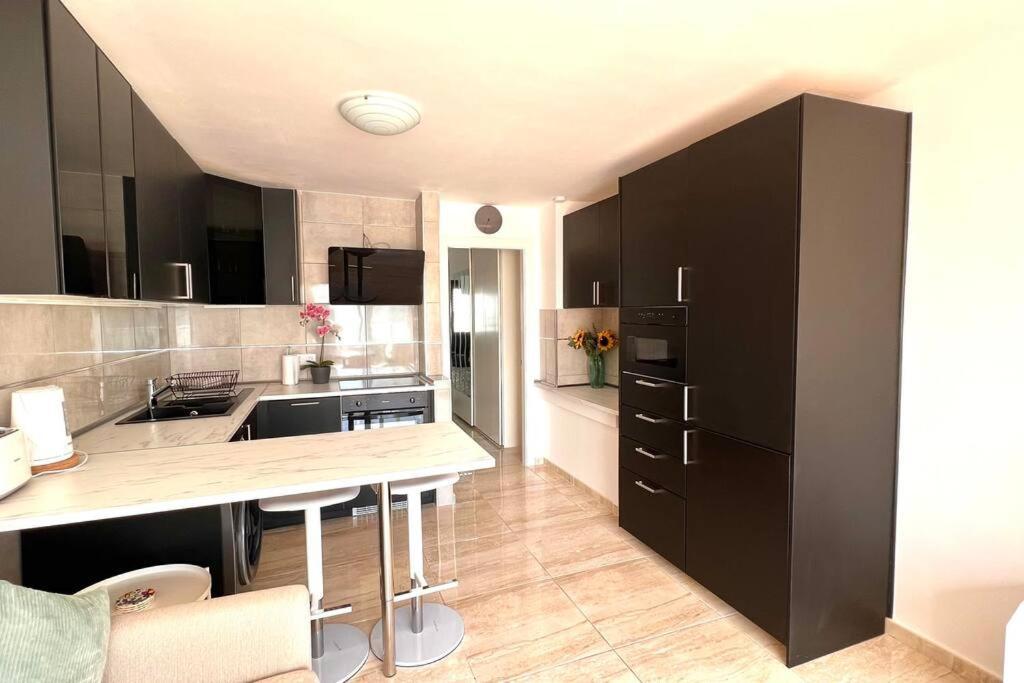 Casa Teddy - Central And Modern One Bedroom Apartment Tías Eksteriør bilde